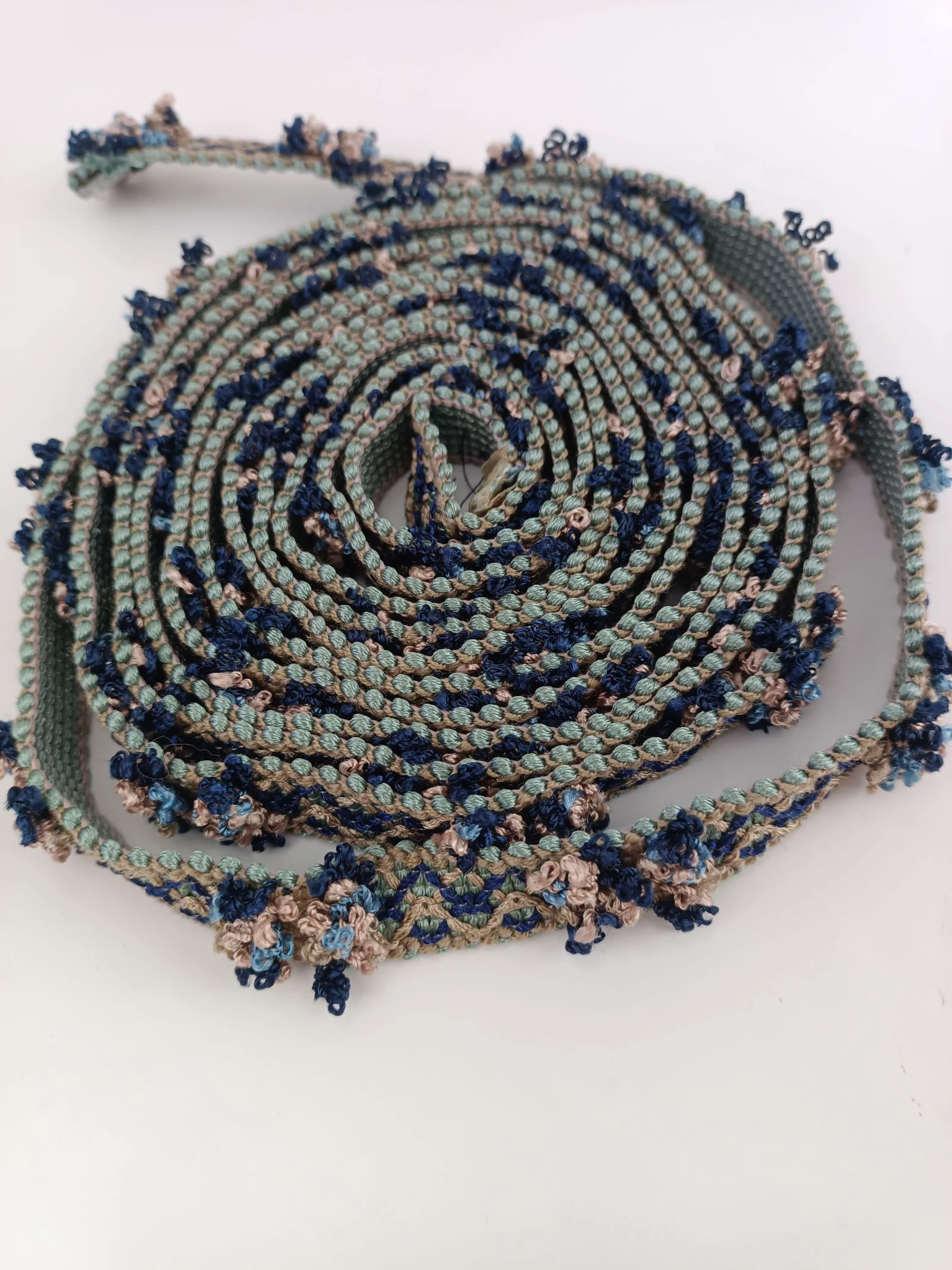 Upholstery-style ribbon for crafts – photo 4